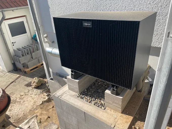 Viessmann Wärmepumpe Fritzlar — Außeneinheit